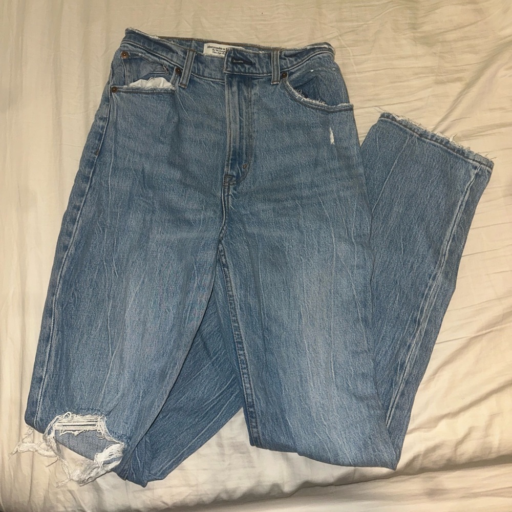 Abercrombie & Fitch High Rise 90s Ankle Straight Jean